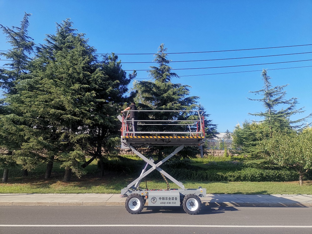 4GP-1200 基本型 電驅(qū)動(dòng) 果園作業(yè)平臺